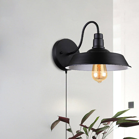 Frendorf | Barn Küche Wand Licht Fixture Industrieller Metall 1 Licht Schwarz Sconces Licht mit Gänsehaube Arm und Stecker Kabel