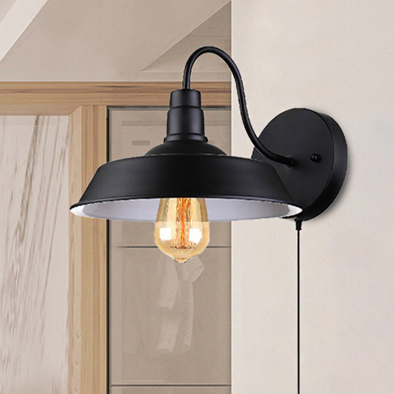 Frendorf | Barn Küche Wand Licht Fixture Industrieller Metall 1 Licht Schwarz Sconces Licht mit Gänsehaube Arm und Stecker Kabel