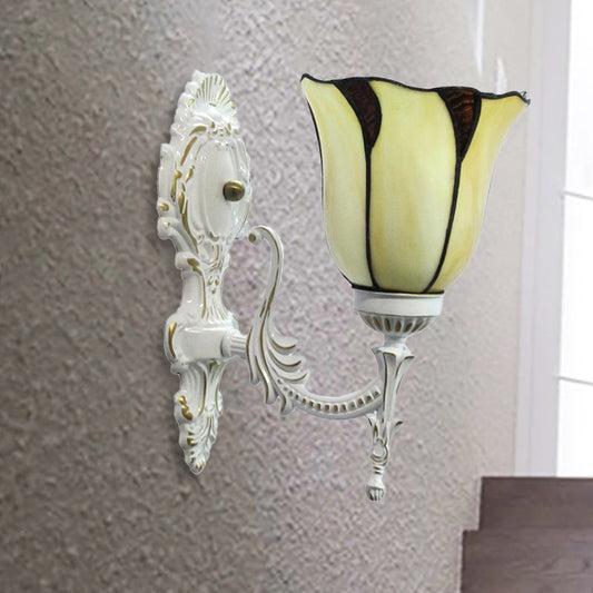 Frendorf | Tiffany Bell Wandleuchte Einzellicht Buntglas Wandleuchte in Beige für Flur