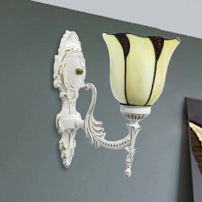 Frendorf | Tiffany Bell Wandleuchte Einzellicht Buntglas Wandleuchte in Beige für Flur