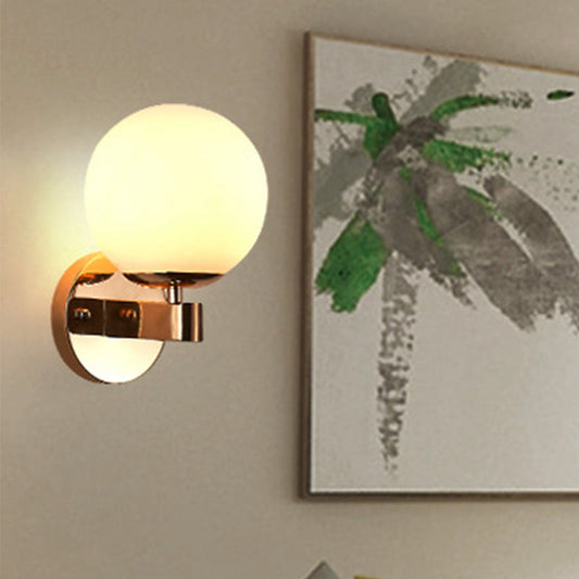 Frendorf | Chrome/Gouden Ronde Wandverlichting Industriële Opal Glas 1 Licht Slaapkamer Wandlamp Fixture