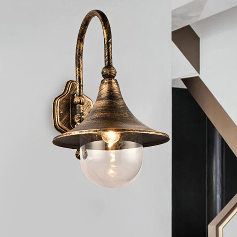 Frendorf | Geflarete Schirm Metall Wandleuchte Industrie 1 Licht Balkon Wandmontage Licht mit klarem Glaskuppel in Schwarz/Rost Finish