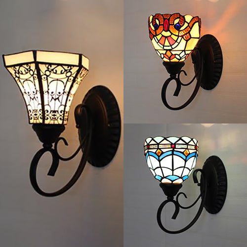 Frendorf | Kleurvolle Wandlamp Lodge Glas-in-lood 1 Licht Wandlamp Armatuur in Wit/Bruin/Blauw voor Corridor
