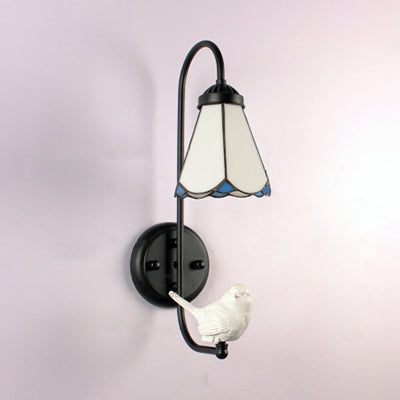 Frendorf | Weißer Glas-Kegel-Wandleuchte Tiffany 1 Kopf Schwarze Wandmontage Licht mit Trompete/Violine/Vogel Dekoration