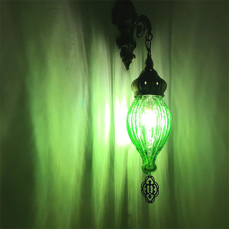 Traditionelle Tropfen-Wandleuchte Schwarz/Weiß/Hellblaues Glas 1 Kopf Wandmontierte Lampe mit geschnitztem Metallarm