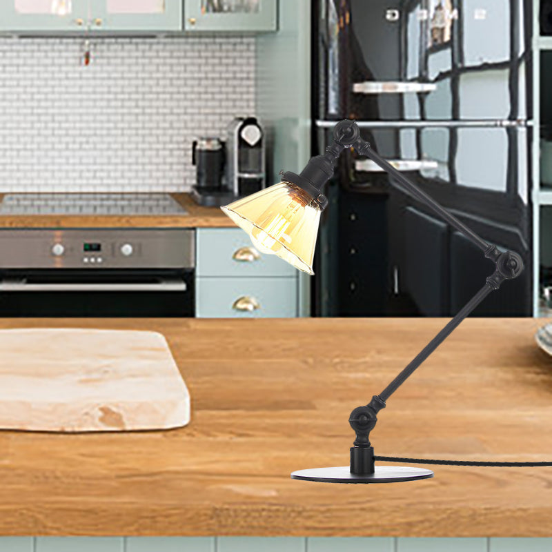 Kegel Klar/Amber Glas Tischlampe Lager Stilvolle 1 Licht Schwarz/Messing Tischbeleuchtung für das Arbeitszimmer