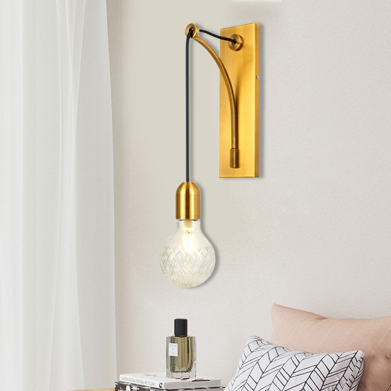 Frendorf | Enkel Exposed Bulb Wandgemonteerde Lamp Eenvoudige Heldere Ruitjesglas Wandlamp met Gouden Metalen Achterplaat