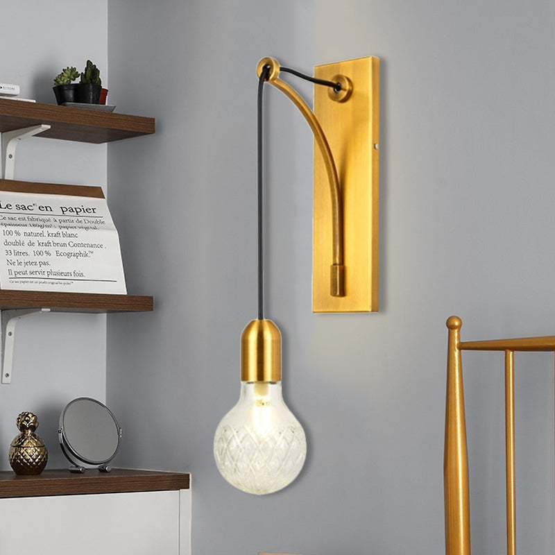 Frendorf | Enkel Exposed Bulb Wandgemonteerde Lamp Eenvoudige Heldere Ruitjesglas Wandlamp met Gouden Metalen Achterplaat