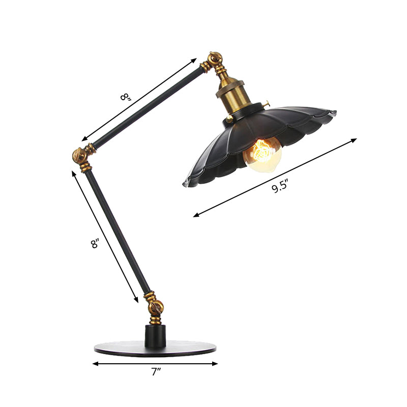 1 Glühbirne Studienzimmer Tischbeleuchtung Vintage Stilvolle verstellbare schwarze/ messingfarbene Tischlampe mit gewelltem Metallschirm