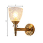 Frendorf | 1/2-Birne Gitterglas Wandlampe mit Schalenlampenschirm Loft Schlafzimmer Wandmontage Licht in Messing-Finish