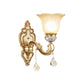 Frendorf | 1 Licht Petal Wandmontageverlichting met Gegraveerde Arm Vintage Witte Glas Wandlamp in Gouden Afwerking