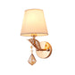 Frendorf | Stof Witte/Rode/Blauwe Wandlamp Tapered Bell 1-Lichts Traditionele Wandlamp voor Slaapkamer met Kristallen Ddrop
