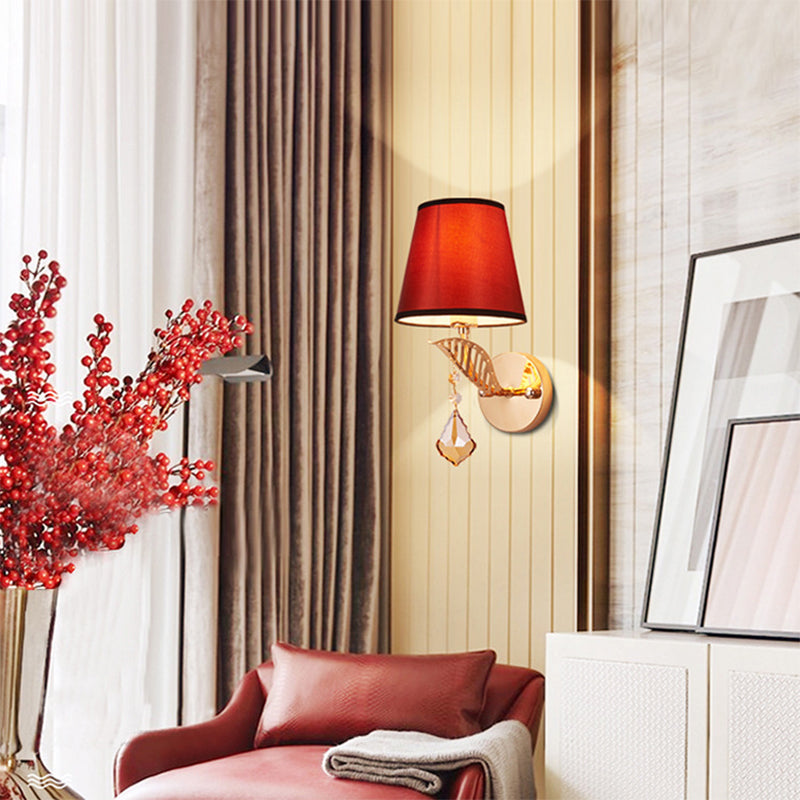 Frendorf | Stof Witte/Rode/Blauwe Wandlamp Tapered Bell 1-Lichts Traditionele Wandlamp voor Slaapkamer met Kristallen Ddrop