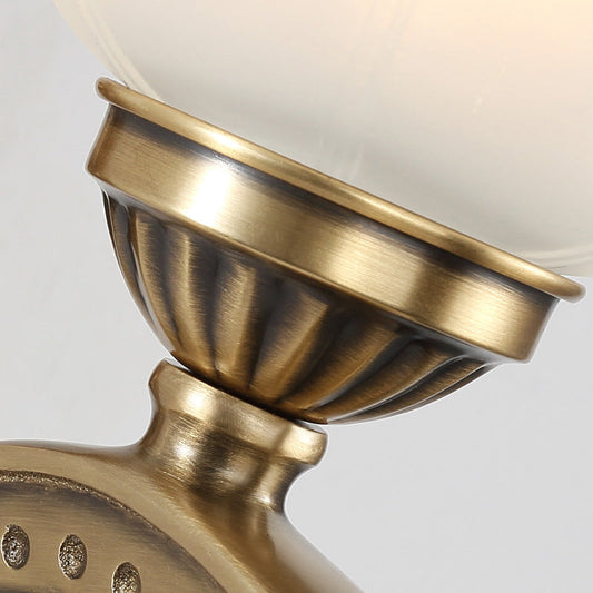 Frendorf | 1/2 Bulbs Trumpet Wandleuchte Tradition Opalglas Wandbeleuchtung mit gebogenem Arm aus Messing