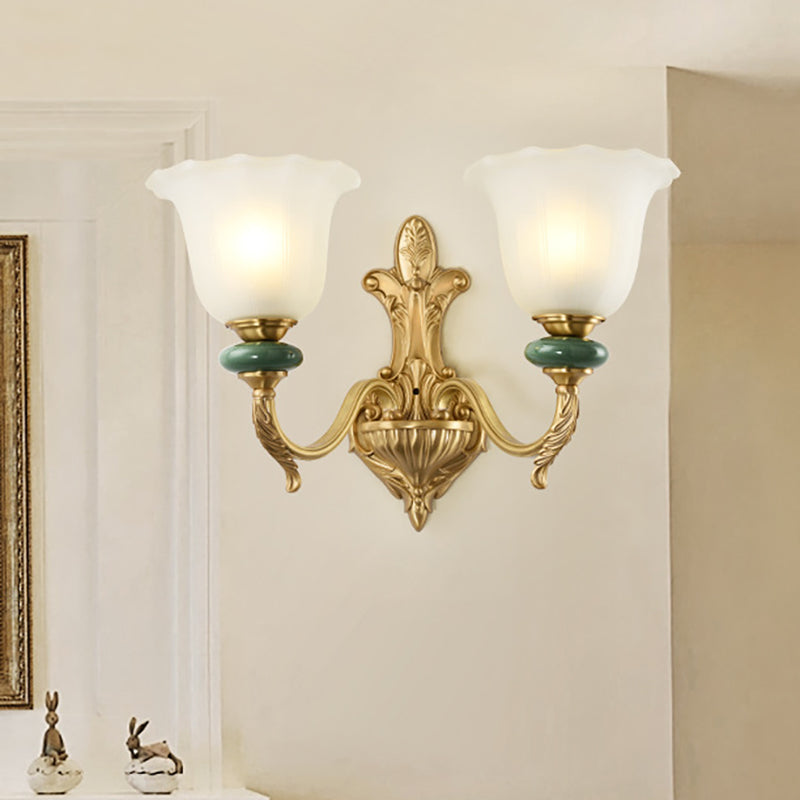 Frendorf | 1/2-Head Bell Wandlamp Vintage Stijl Opal Glass Wandmontage Lamp met Gouden Gebogen Arm voor Bedzijde