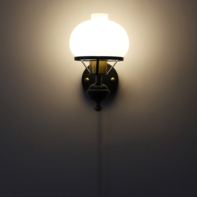 Frendorf | GeoLuxe Französische Geometrische Wandlampe | Eisen & Glas | 1-Licht Design für Wohnzimmer