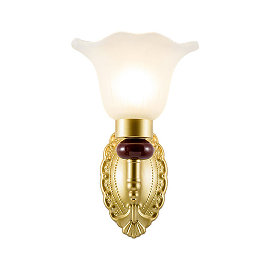 Frendorf | 1/2-Head Wandlamp met Bloemblad Schaduw Opal Glas Vintage Stijl Slaapkamer Wandlamp in Goud