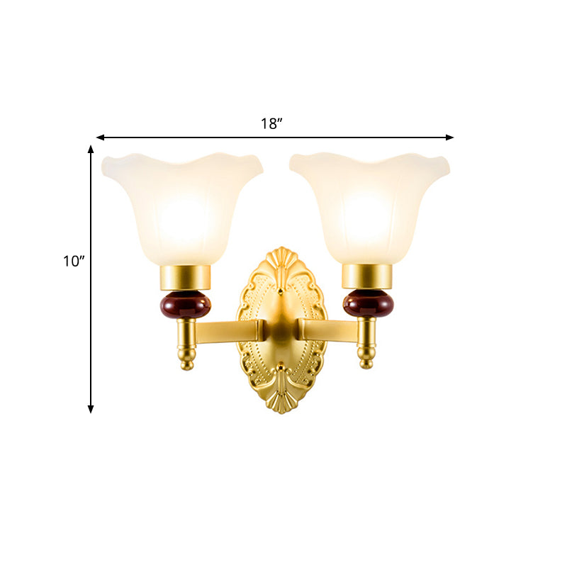 Frendorf | 1/2-Head Wandlamp met Bloemblad Schaduw Opal Glas Vintage Stijl Slaapkamer Wandlamp in Goud