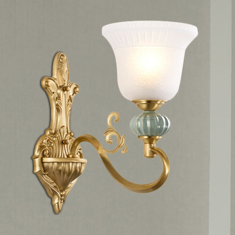 Frendorf | 1/2-Kopf Wandleuchte mit Glockenschirm Opalglas Modern Stilvolle Wohnzimmer Goldene Wandleuchte Lampe