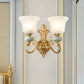 Frendorf | 1/2-Kopf Wandleuchte mit Glockenschirm Opalglas Modern Stilvolle Wohnzimmer Goldene Wandleuchte Lampe