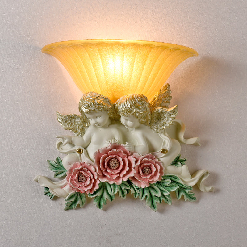 Frendorf | Geschwungene Frosted Glas Wandlampe Retro Stil 1-Licht Gelbe Flush Wandlampe mit Pink/Beige Rosen Details