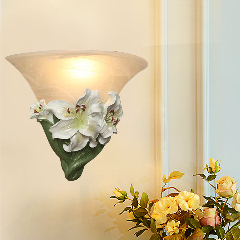Frendorf | Witte/Roze Lelie Wandlamp Eigentijdse Hars 1 Kop Wandverlichting Ideeën met Gezoet Glazen Lampenkap