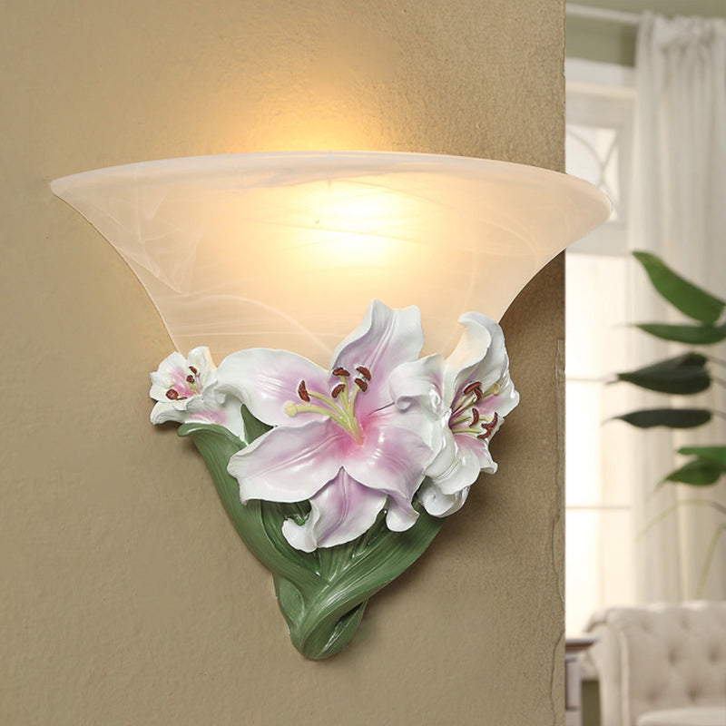 Frendorf | Witte/Roze Lelie Wandlamp Eigentijdse Hars 1 Kop Wandverlichting Ideeën met Gezoet Glazen Lampenkap