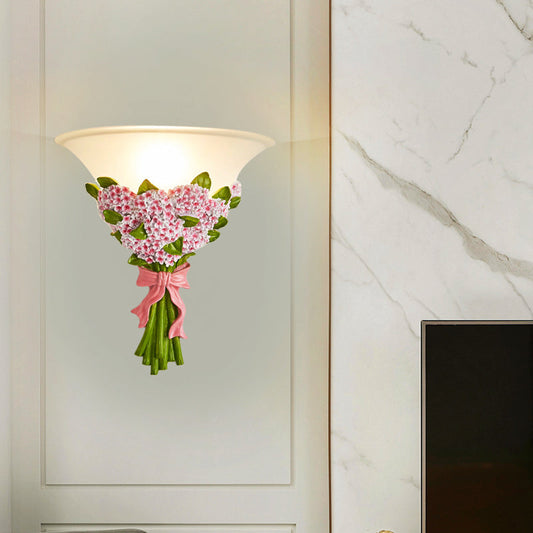 Frendorf | 1-Head Frosted Glass Wandleuchte Modern Weiße Schmale Wandlampe mit Gelb/Pink Gypsophila Blumenarrangement Element