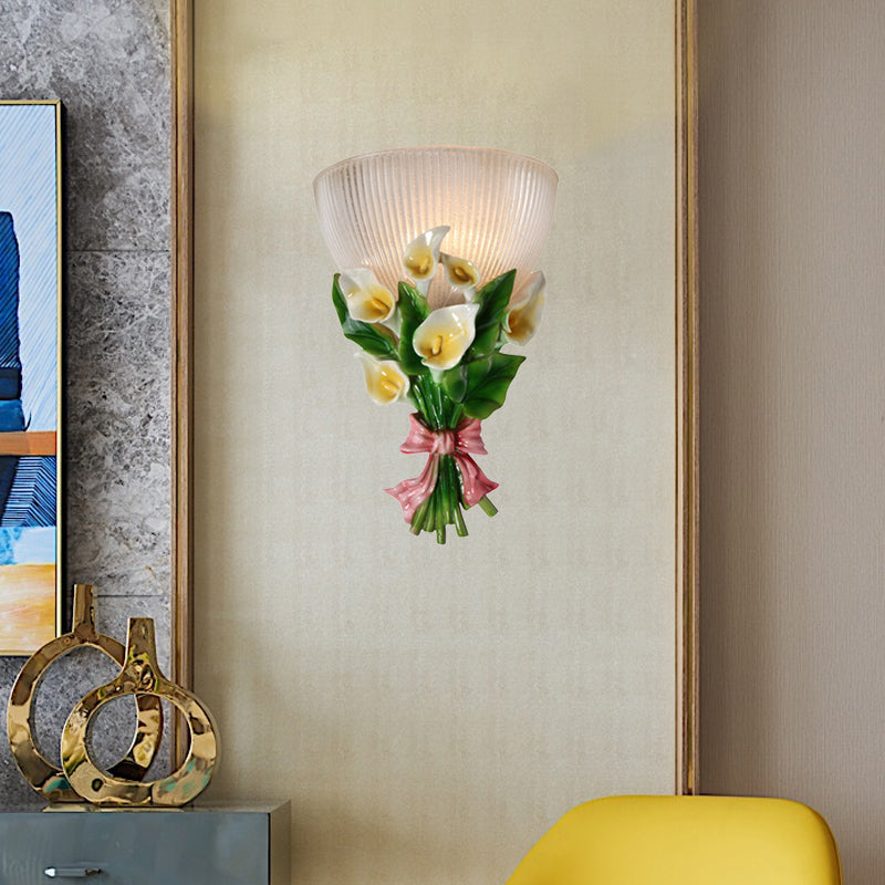 Frendorf | Domevorm Wandlamp Moderne Stijl Ribbelglas 1 Lamp Witte Sconcelicht met Groene Boeketdetail