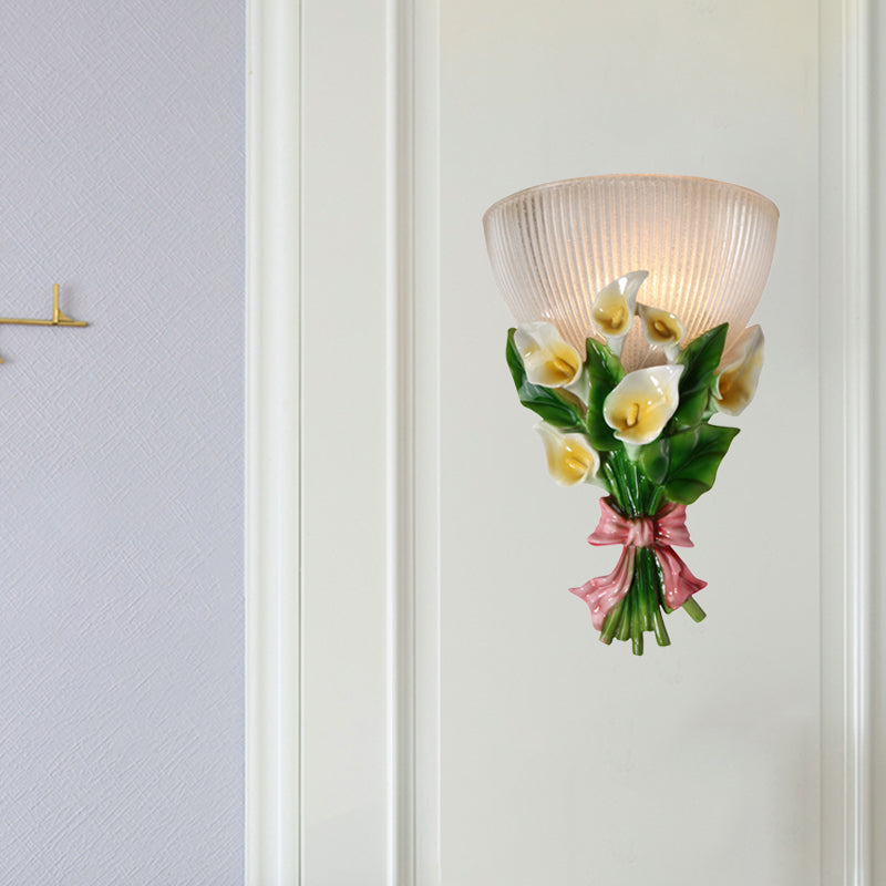 Frendorf | Domevorm Wandlamp Moderne Stijl Ribbelglas 1 Lamp Witte Sconcelicht met Groene Boeketdetail