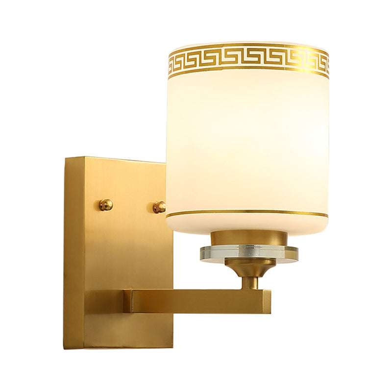 Frendorf | 1 Licht Wandlamp Moderne Stijl Drum Shade Witte Glas Wandverlichting Fixture in Messing voor Gang