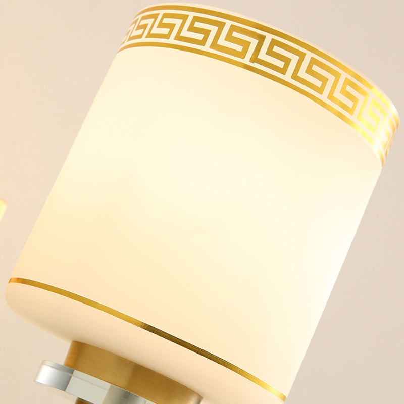 Frendorf | 1 Licht Wandlamp Moderne Stijl Drum Shade Witte Glas Wandverlichting Fixture in Messing voor Gang