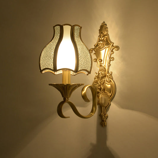 Frendorf | 1/2 Fassung Metall Wandlampe Traditionell Messing Geschwungen Wohnzimmer Wandlicht Leuchte