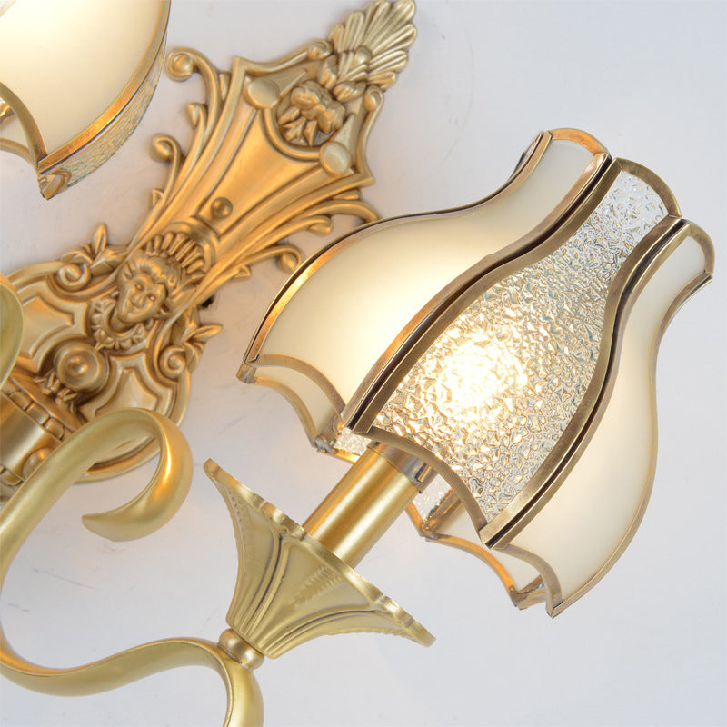 Frendorf | 1/2 Fassung Metall Wandlampe Traditionell Messing Geschwungen Wohnzimmer Wandlicht Leuchte