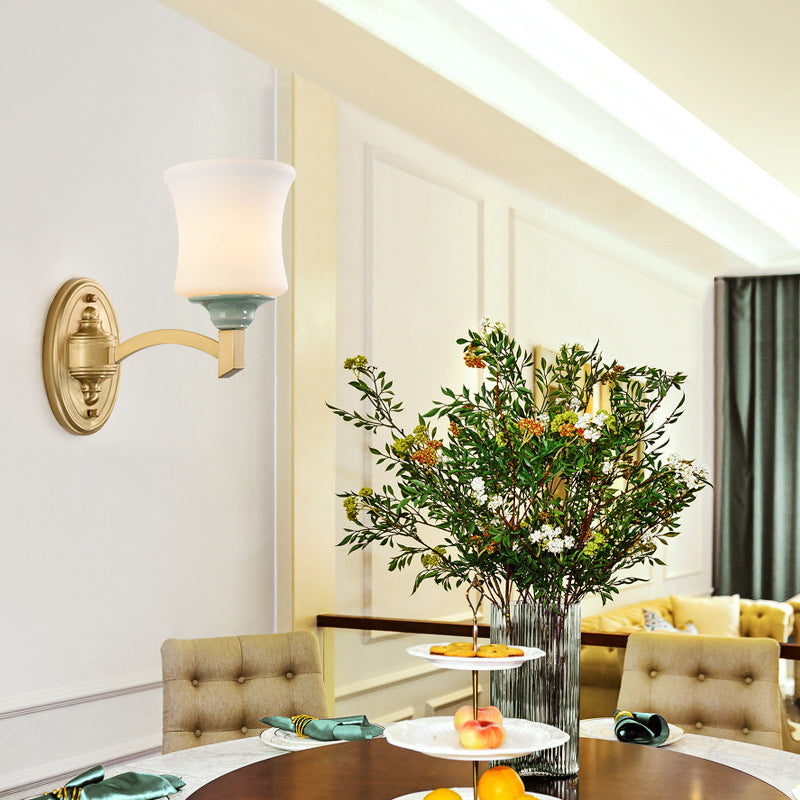 Frendorf | 1/2-Licht Wandleuchte Modernismus Stil Glockenschirm Milchglas Wandleuchte in Gold für Esszimmer