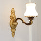Frendorf | Bell Woonkamer Wandlamp Traditioneel Stylish Melkglas en Metaal 1/2-Kop Gouden Afwerking Wandlamp