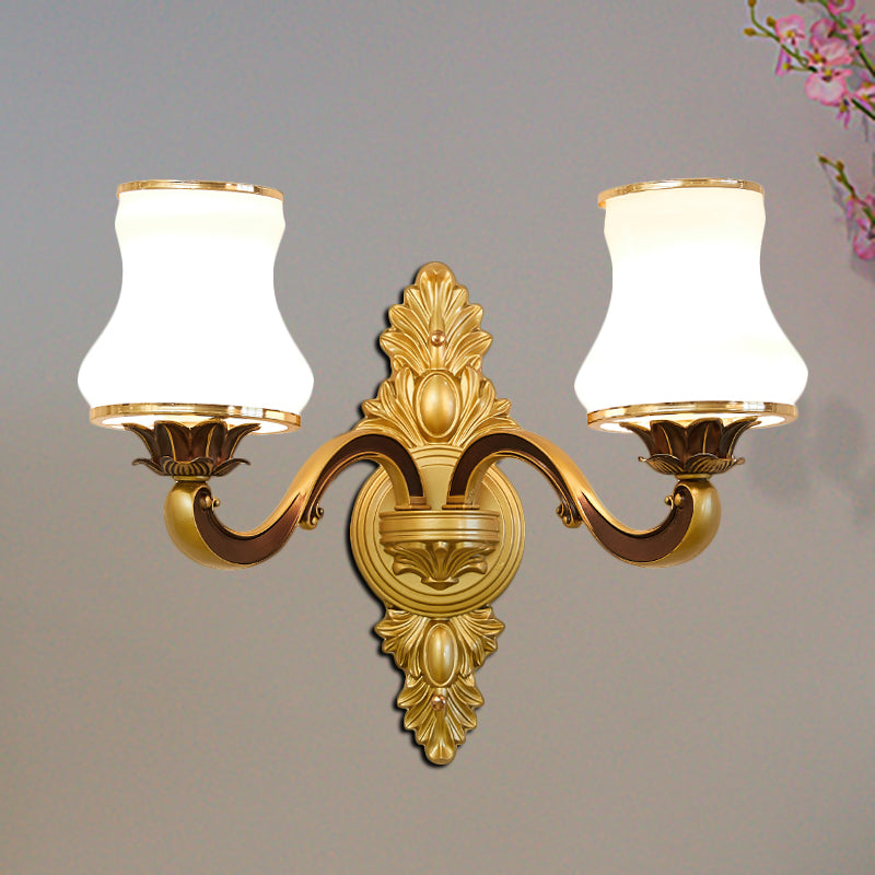 Frendorf | Bell Woonkamer Wandlamp Traditioneel Stylish Melkglas en Metaal 1/2-Kop Gouden Afwerking Wandlamp