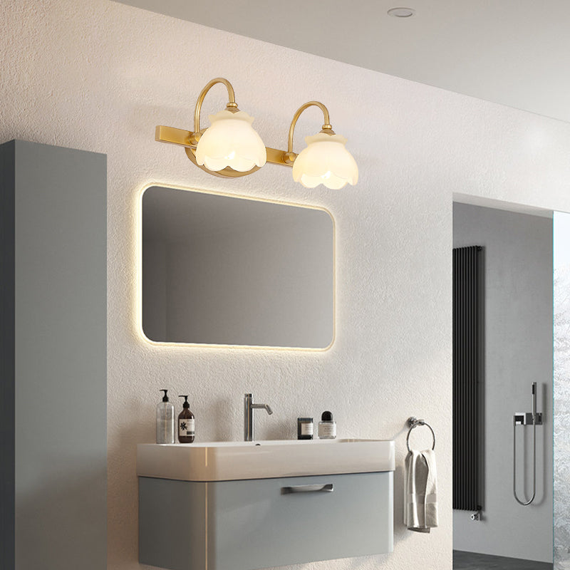 Frendorf | Blossom Badezimmer-Spiegelbeleuchtung Traditionelle Metall-LED 2/3/4 Köpfe Messing Wandmontierte Lampe