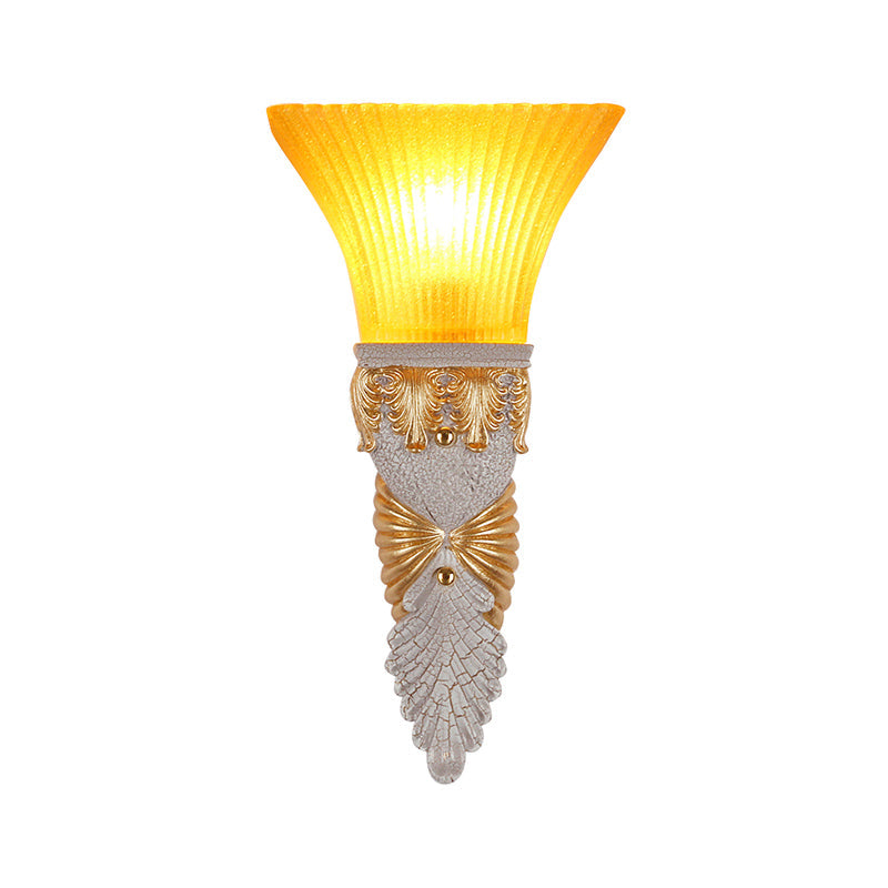 Frendorf | Aflopend Gele Glazen Wandlamp Retro Stijl 1 Kop Leefkamer Wandgemonteerde Lamp met Gouden/Zilver/Wit en Gouden Achterplaat