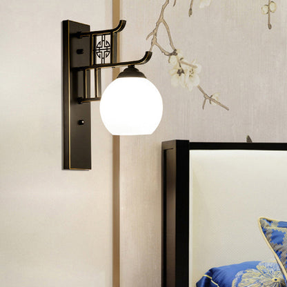 Frendorf | Sferische Bedrijf Sconces Lichtarmatuur Klasiek Opale Glas 1 Licht Zwart Wandgemonteerde Lamp