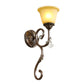 Frendorf | Flared Amber Glass Sconce Lampe Traditionell 1 Licht Ecke Wandmontierte Lichtquelle in Bronze mit Gewundenem Arm
