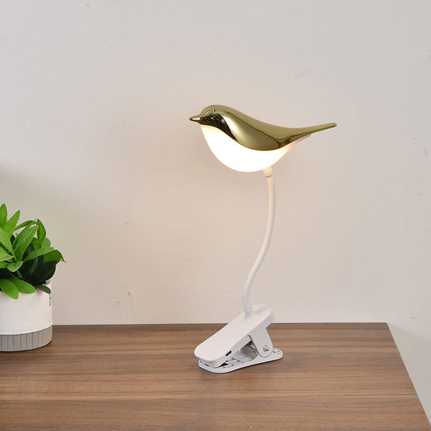 Frendorf | BrightBird Nordic LED Tischlampe | USB-Ladung | Nachtlicht mit Vogelclip | Modernes Design