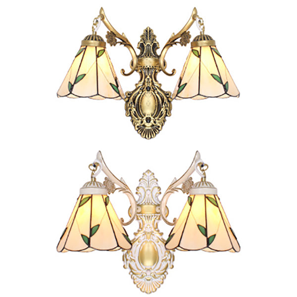 Frendorf | Blatt Wandbeleuchtung Vintage Traditionelles Buntglas 2 Köpfe Wandmontage Licht in Weiß/Antikmessing für Schlafzimmer