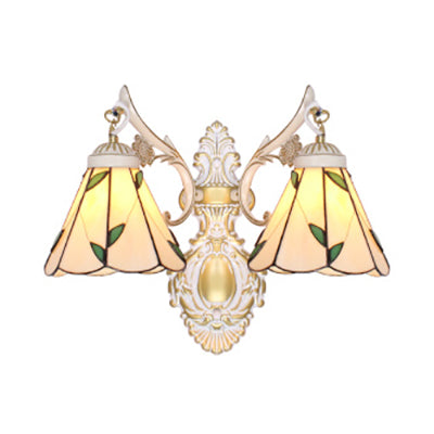 Frendorf | Blatt Wandbeleuchtung Vintage Traditionelles Buntglas 2 Köpfe Wandmontage Licht in Weiß/Antikmessing für Schlafzimmer