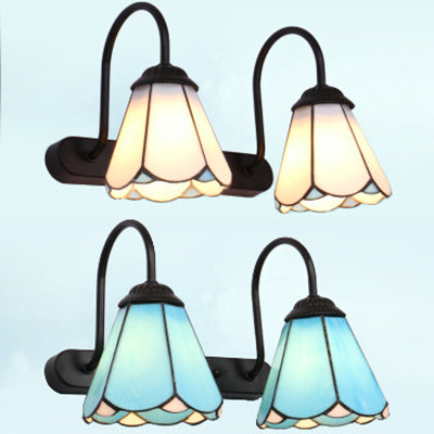 Frendorf | Schwarzes 2 Köpfe Wandlicht Vanity Tiffany Weiß/Blaue Glas-Kegel Wandleuchte für Schlafzimmer