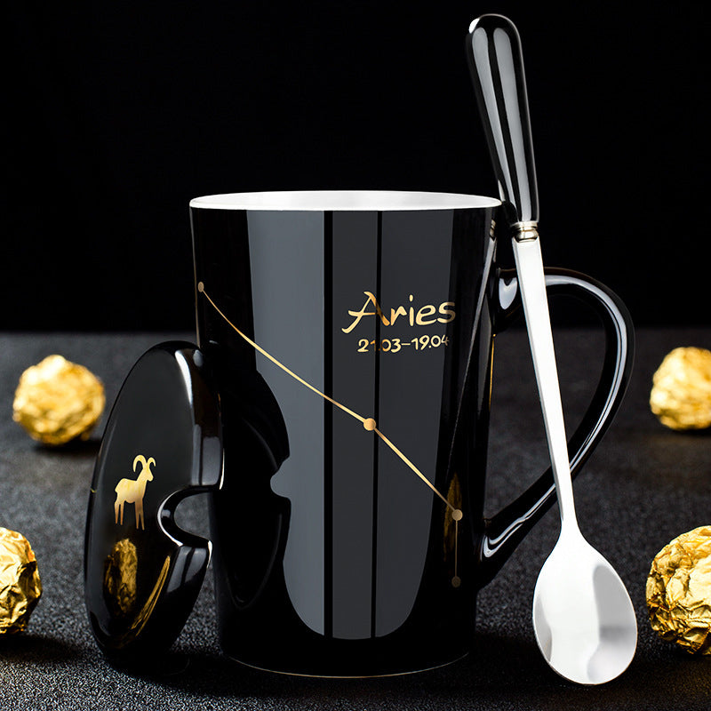 Frendorf | 12 Tierkreiszeichen Schwarze Keramiktasse mit Deckel Löffel