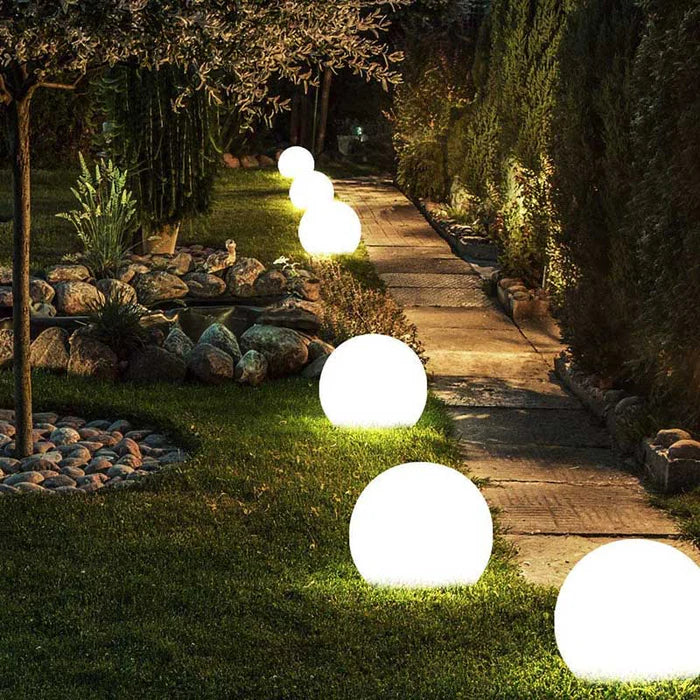 Frendorf | AuraColor Gartenball LED-Beleuchtung – 16 Farben – Kabellos, wetterfest und stimmungsvoll für Garten, Terrasse und Party