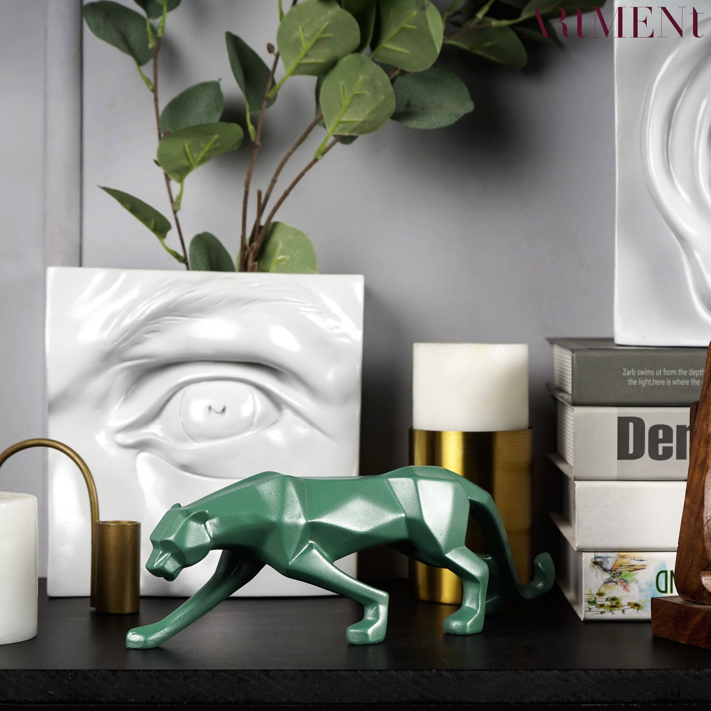 Geometrische Pantherstatue der modernen Kunst