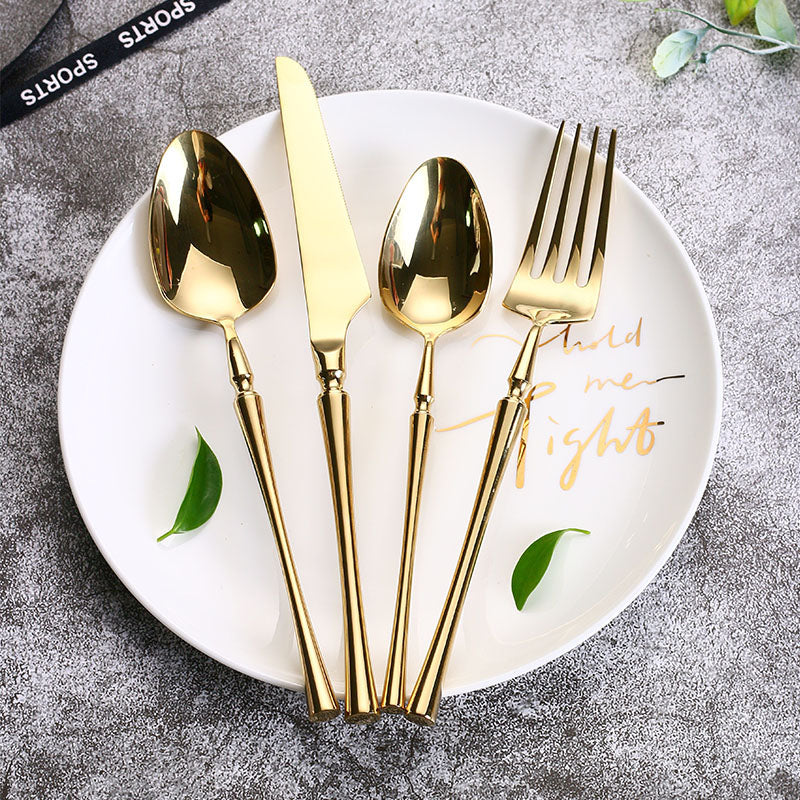 Klassisches Edelstahlset mit Eleganten Griffen