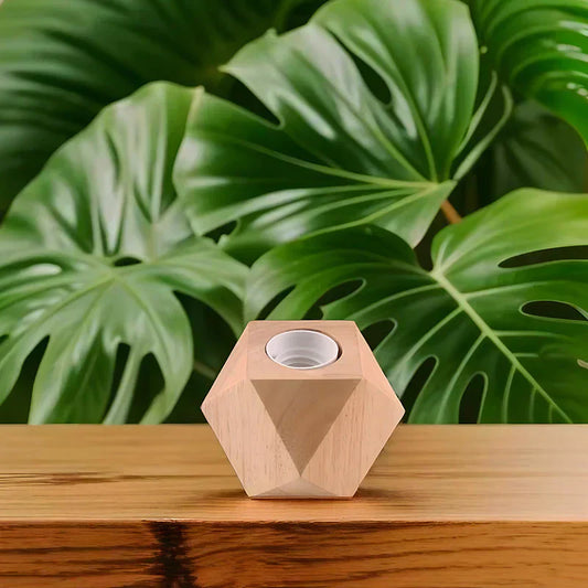 Frendorf | GeoLume – Tischlampe mit facettiertem geometrischem Holzfuß